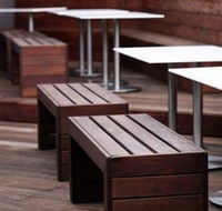 Crossroads Hotel - Holiday Adelaide