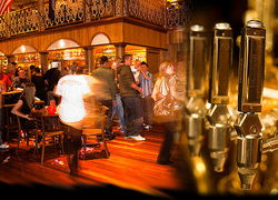Louisiana Tavern - Holiday Adelaide 1
