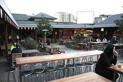 Albion Hotel - Holiday Adelaide 1