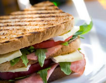 Ashley Hotel - Holiday Adelaide 1