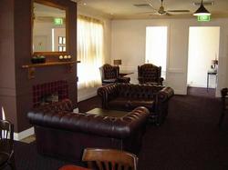 Eltham Hotel - Holiday Adelaide 2