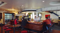 Astor Hotel - Holiday Adelaide 3