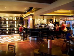AB Hotel - Holiday Adelaide 3