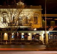 Crown and Sceptre Hotel - Holiday Adelaide