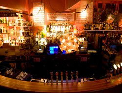 Crown And Sceptre Hotel - Holiday Adelaide 1