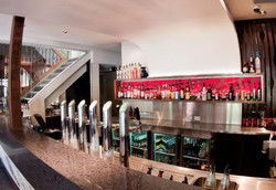 Griffins Head Hotel - Holiday Adelaide 1