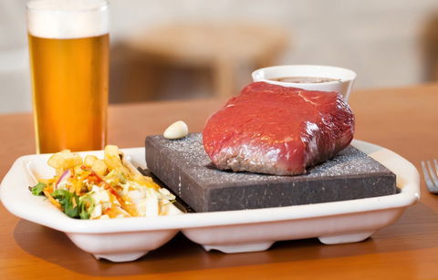 Woodville Hotel - Holiday Adelaide 3