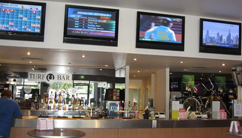 Ferry Road Tavern - Holiday Adelaide 1