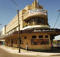 Robin Hood Hotel - Holiday Adelaide