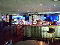 White Sands Tavern - Holiday Adelaide 0