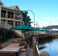 The Woodport Inn - Holiday Adelaide