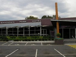 Sandown Park Hotel - Holiday Adelaide 0