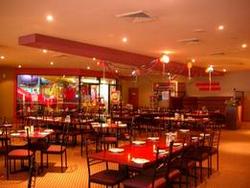 Monash Hotel  - Holiday Adelaide 1