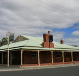 Huntington Tavern - Holiday Adelaide