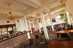 Melbourne Hotel Perth - Holiday Adelaide 1