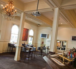 Melbourne Hotel Perth - Holiday Adelaide 2