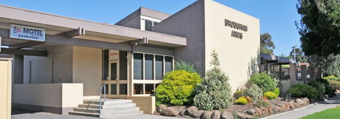 Brougham Arms Hotel - Holiday Adelaide 0