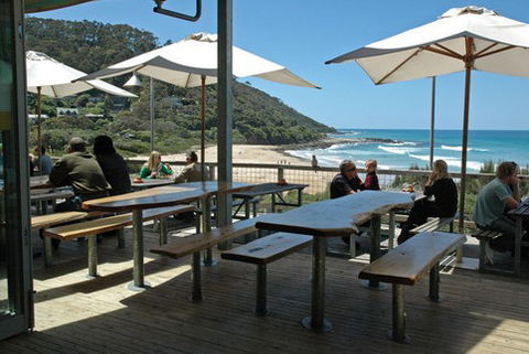 Wye Beach Hotel - Holiday Adelaide 2