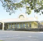 The Anglesea Hotel - Holiday Adelaide