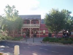 Alpine Hotel - Holiday Adelaide 0