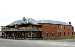 Bundarra Hotel - Holiday Adelaide 0