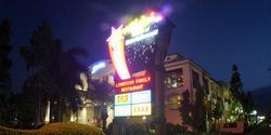 Brothers Leagues Club - Holiday Adelaide 0
