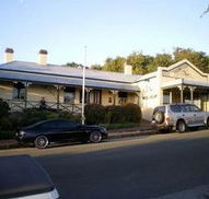 Earl of Spencer Historic Inn - Holiday Adelaide