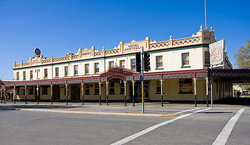 Soden's Australia Hotel - Holiday Adelaide 1