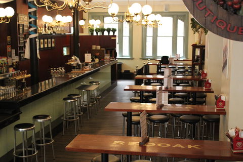 Redoak Boutique Beer Cafe - Holiday Adelaide 4