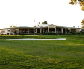 Mansfield Golf Club - Holiday Adelaide 0