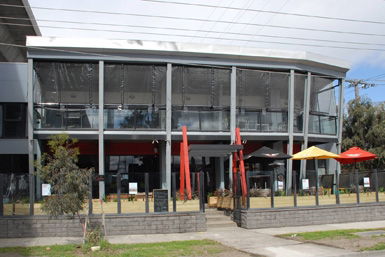 Underbridge Sports Bar & Cafe - Holiday Adelaide 0