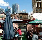 Hotel Sweeneys - Holiday Adelaide