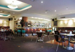 Hotel Coronation - Holiday Adelaide 1