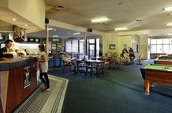 Yagoona Tavern - Holiday Adelaide 3
