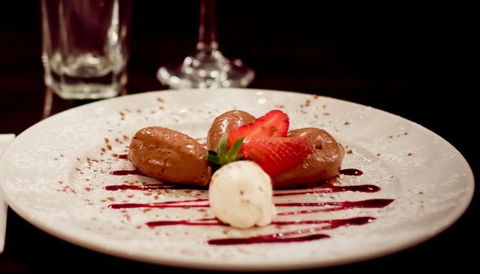Heritage Bar & Restaurant - Holiday Adelaide 4