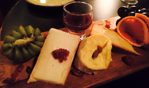Red Baron's Lounge Bar - Holiday Adelaide 4