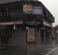 Royal Inn Hotel Waratah - Holiday Adelaide
