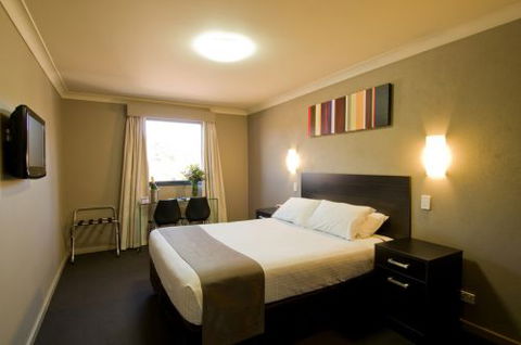 Blackbutt Inn - Holiday Adelaide 0
