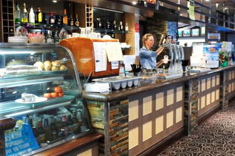 Hoppers Club - Holiday Adelaide 8