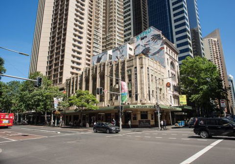P.J. Gallagher's - Holiday Adelaide 1