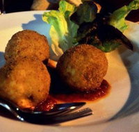 Via Napoli Pizzeria - Holiday Adelaide