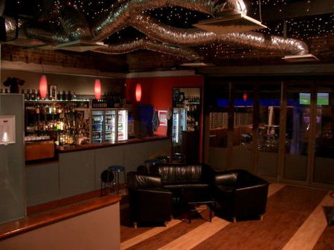 Bazoo Bar & Lounge - Holiday Adelaide 1