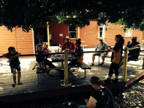 Maidenwell Hotel - Holiday Adelaide 1