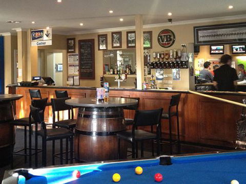 Romsey Hotel - Holiday Adelaide 4