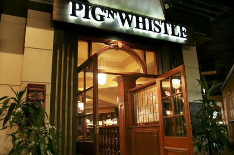 Pig N Whistle British Pub Indooroopilly - Holiday Adelaide 1