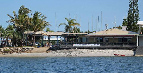 Tin Can Bay Yacht Club Bistro - Holiday Adelaide 1