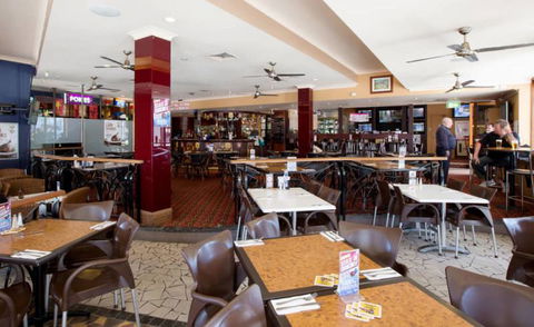 Cecil Hotel - Holiday Adelaide 2