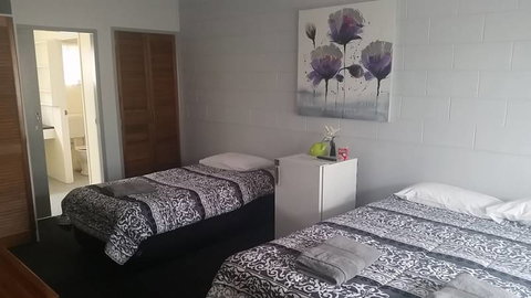 Kabra Hotel - Holiday Adelaide 1