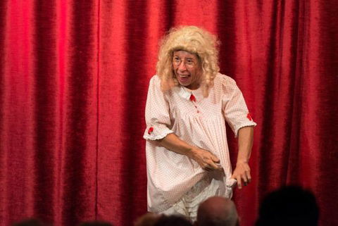 Footlights Theatre Restaurant - Holiday Adelaide 1
