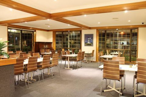 Seafarer Restaurant - Holiday Adelaide 0